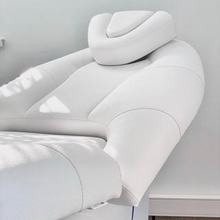 Электрическое косметологическое кресло "Прайм" с РУ, 1 мотор, Бежевый, Пульт